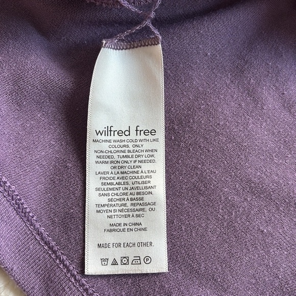 Wilfred Free Lilac Long Sleeve Turtleneck – Size S | Soft Stretch | Y2K Basic | - Picture 6 of 8
